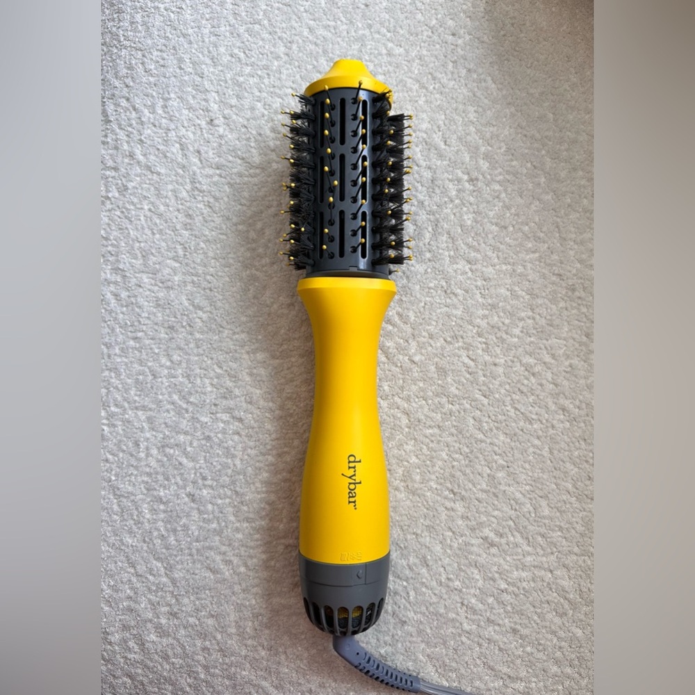 Drybar Large Round Dryer Brush